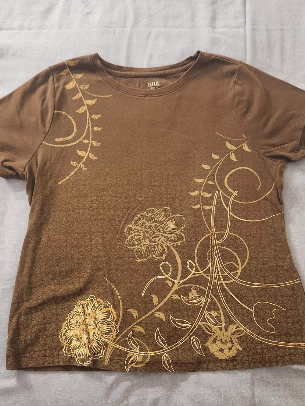 a.n.a Brown Short-Sleeve Tee with Gold Floral Design